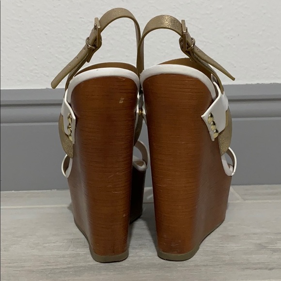 White Wedges (Heel) - Picture 3 of 6